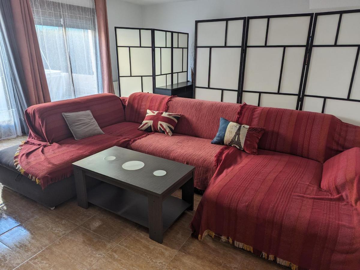 Vivienda Compartida Con Ambiente Familiar Appartement Sesena Buitenkant foto
