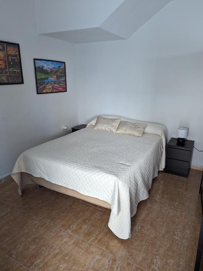 Vivienda Compartida Con Ambiente Familiar Appartement Sesena Buitenkant foto